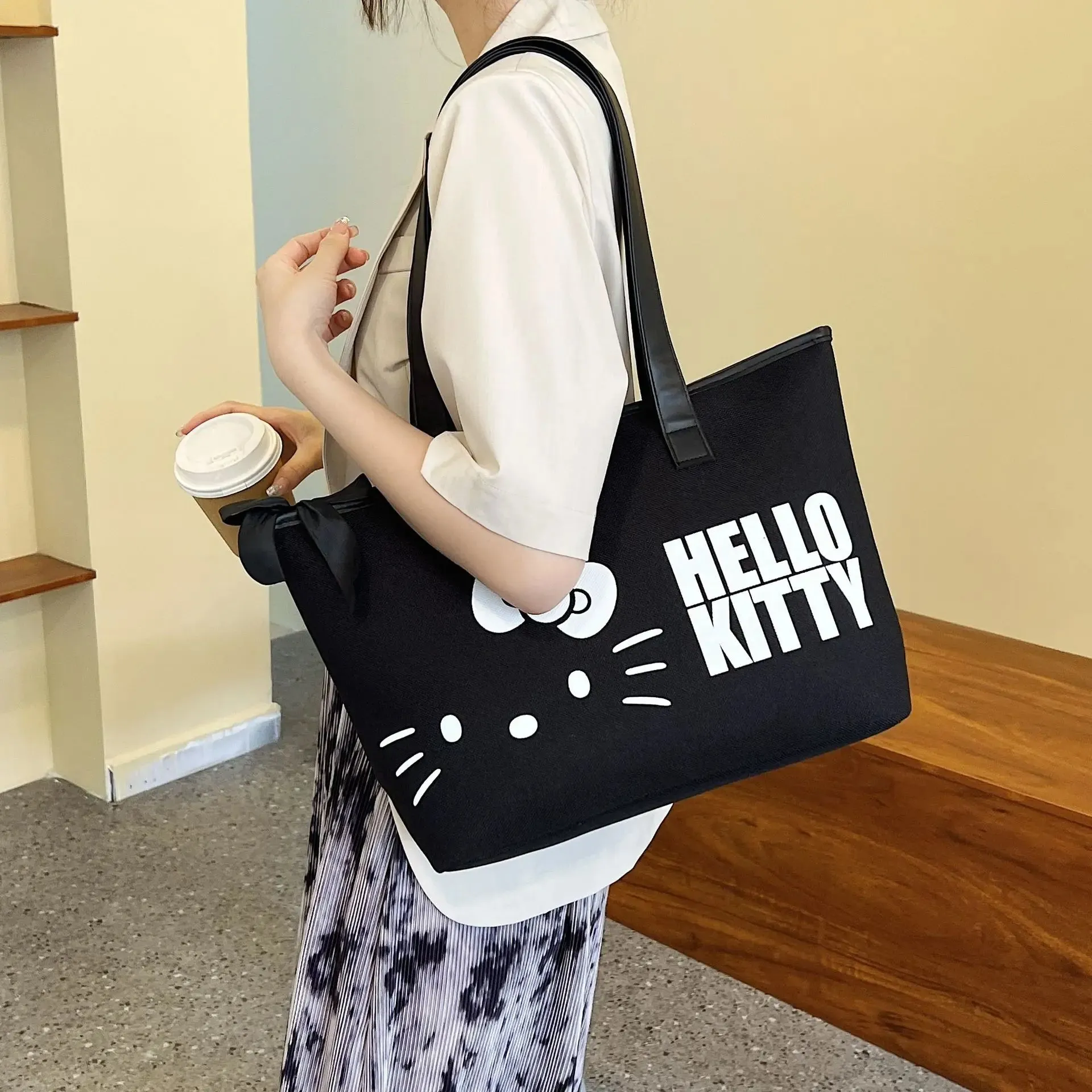 Kawaii Hello Kitty Clutches and Bags